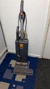 Lever Ensign Sensor 370 vacuum cleaner