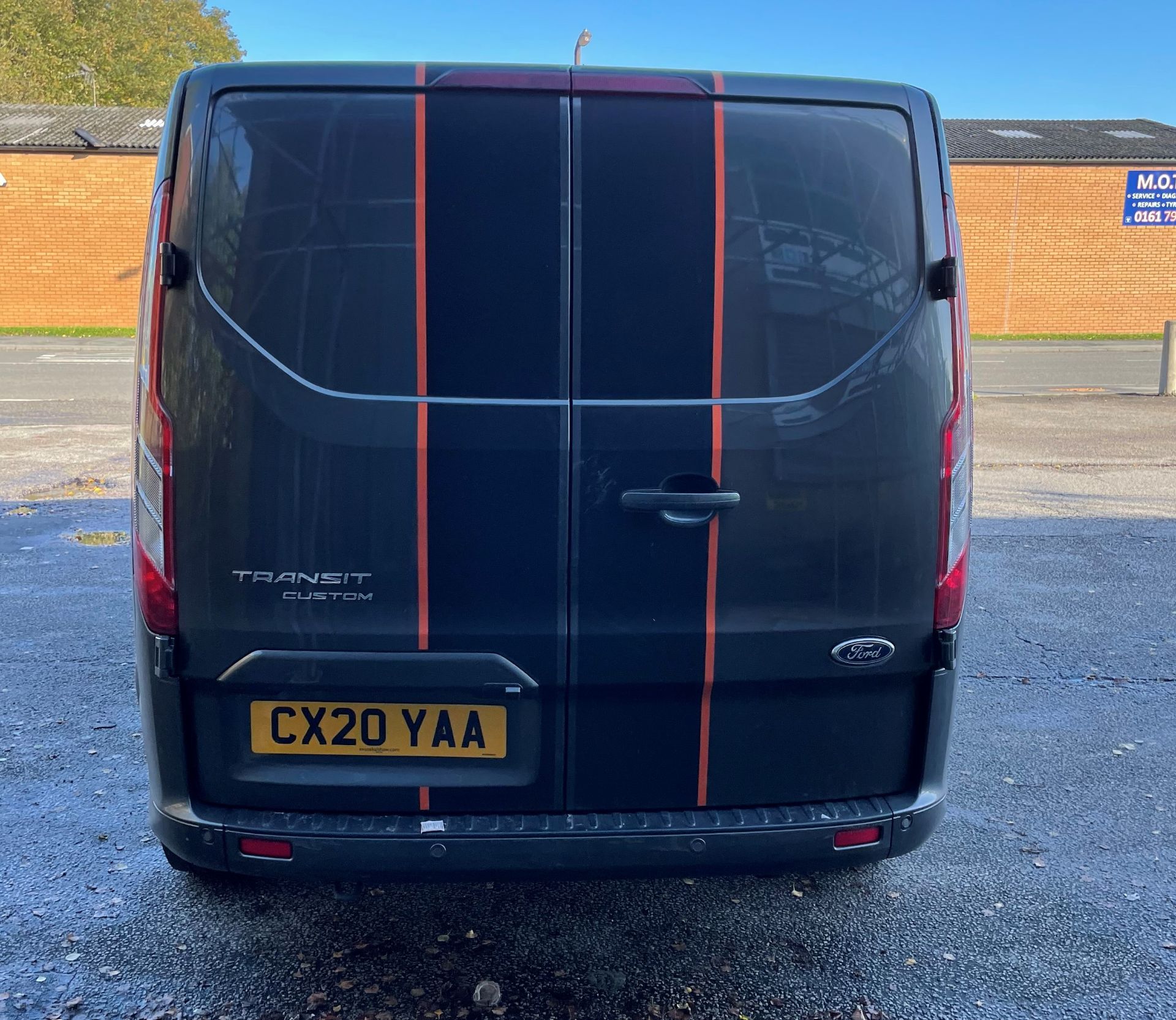 Ford Transit Custom | Reg: CX20 YAA | Mileage: 35788 - Image 6 of 17