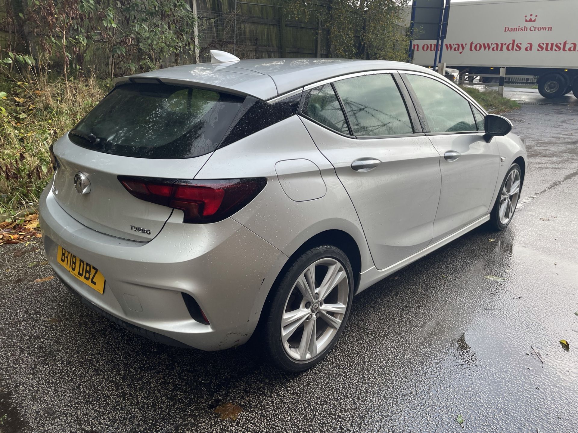 Vauxhall Astra SRI VX-LINE NAV 5 Door Hatchback | BT18 DBZ | 42,371 Miles - Image 4 of 22