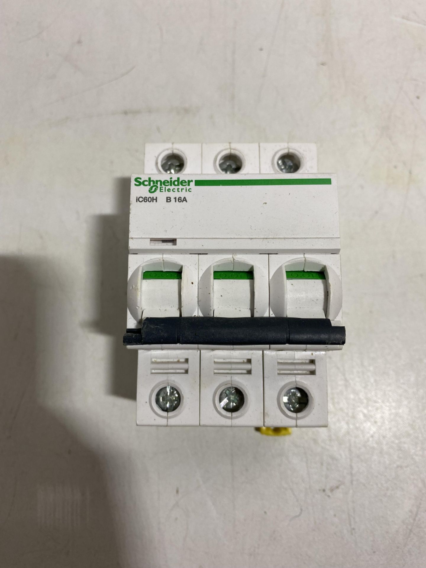 5 x Schneider iC60H D 16A triple pole 3P circuit breaker 240/415V 10k