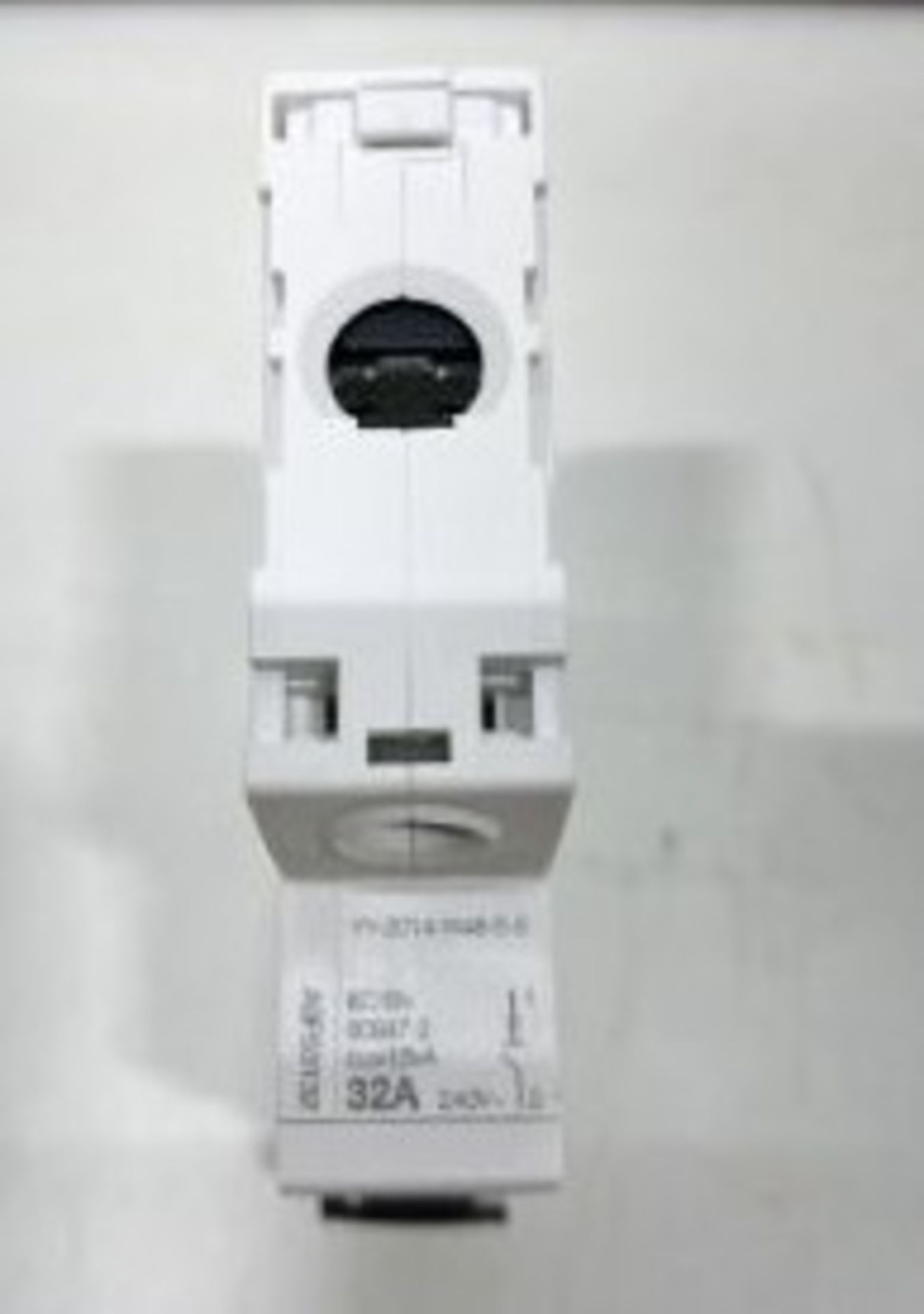 12X Schneider Electric | Acti9-ic60H 240/415v - Image 5 of 8