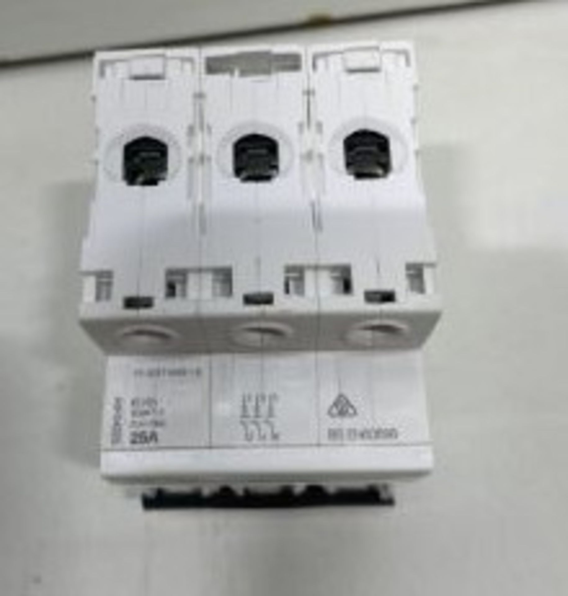 4X Schneider Electric | Acti9-ic60H 415v - Image 7 of 8