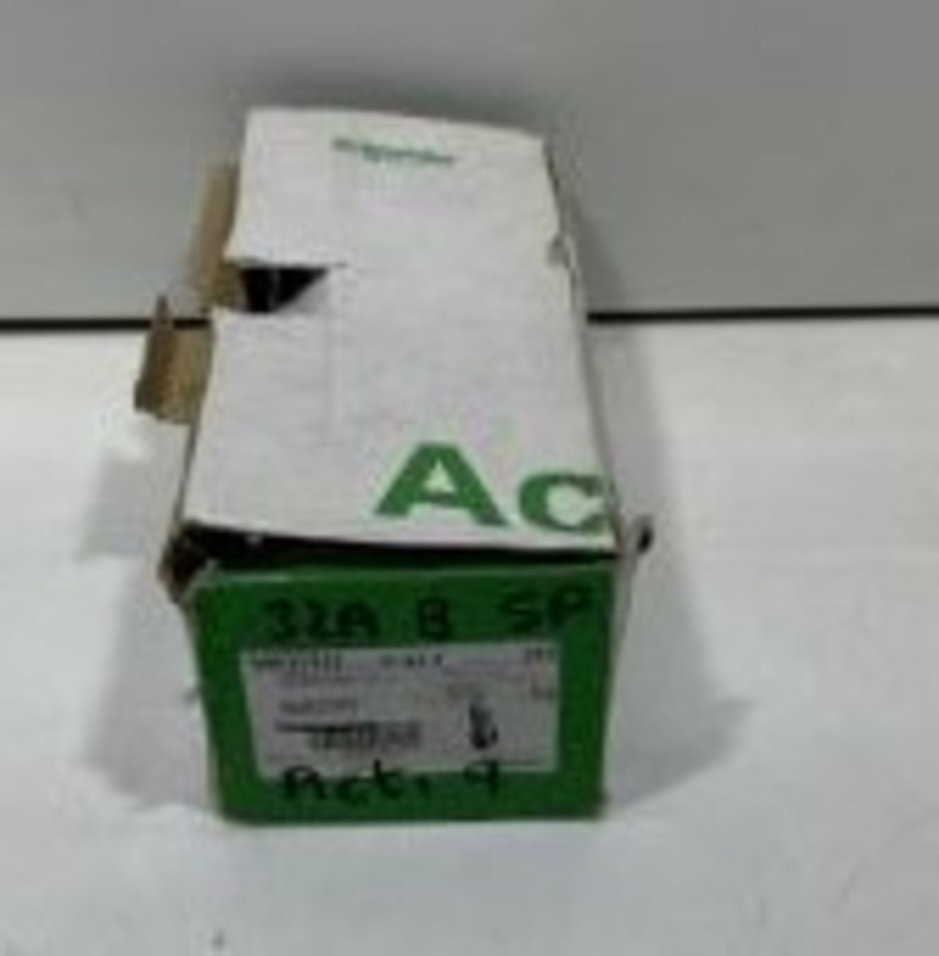 12X Schneider Electric | Acti9-ic60H 240/415v - Image 3 of 8