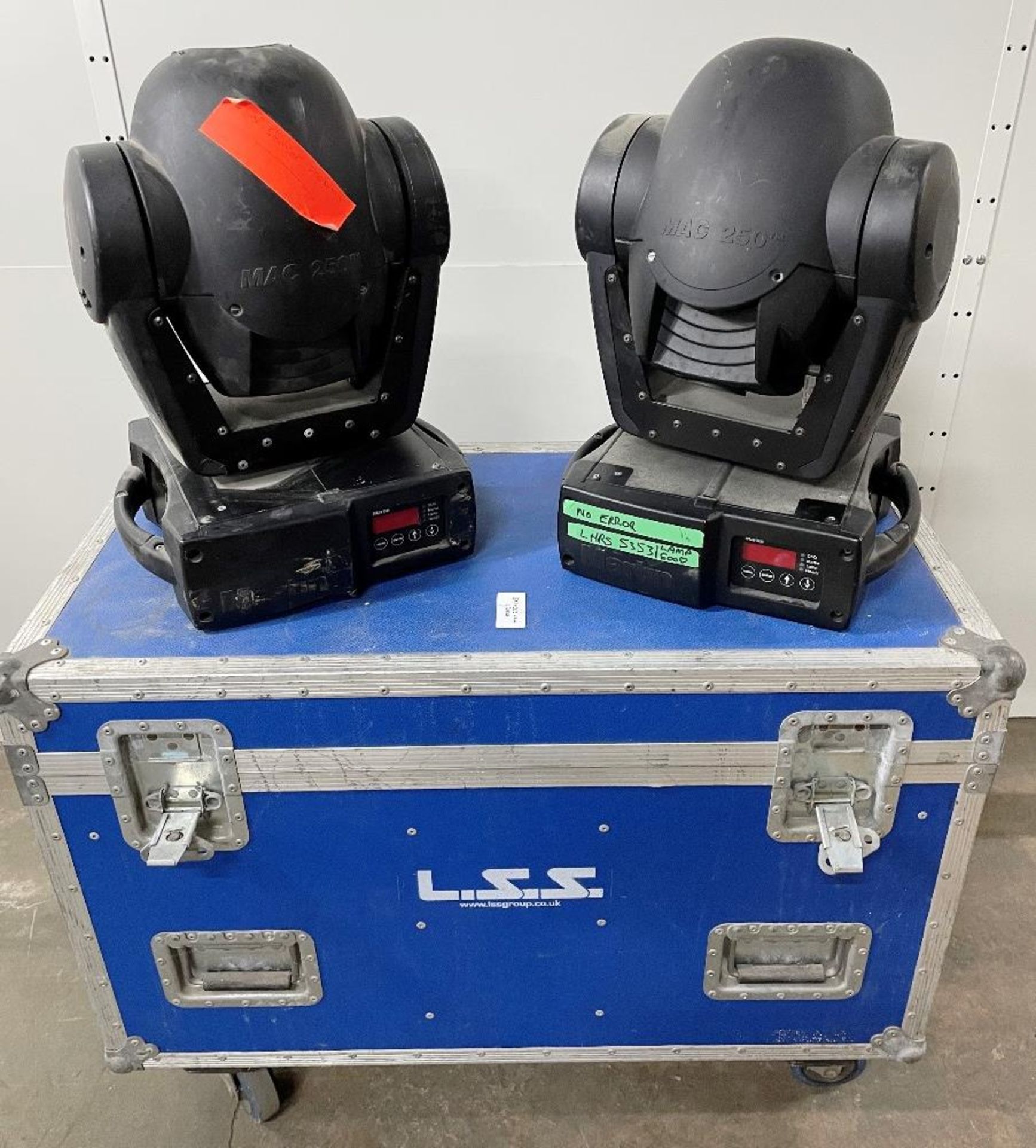 2 x Martin MAC 250 Moving Heads w/ Flight Case