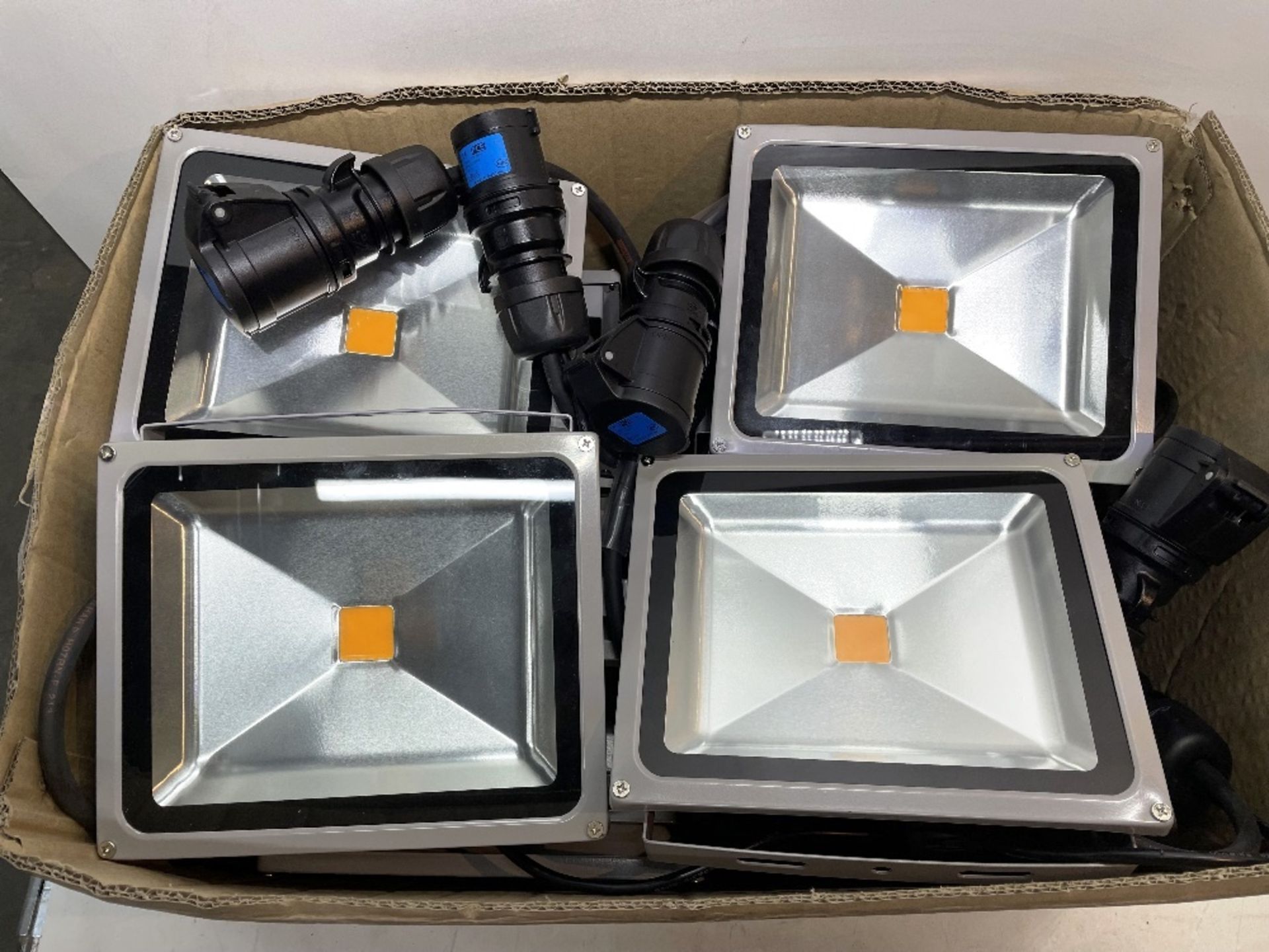 12 x LED 50w Amber Flood Lights - Image 6 of 6