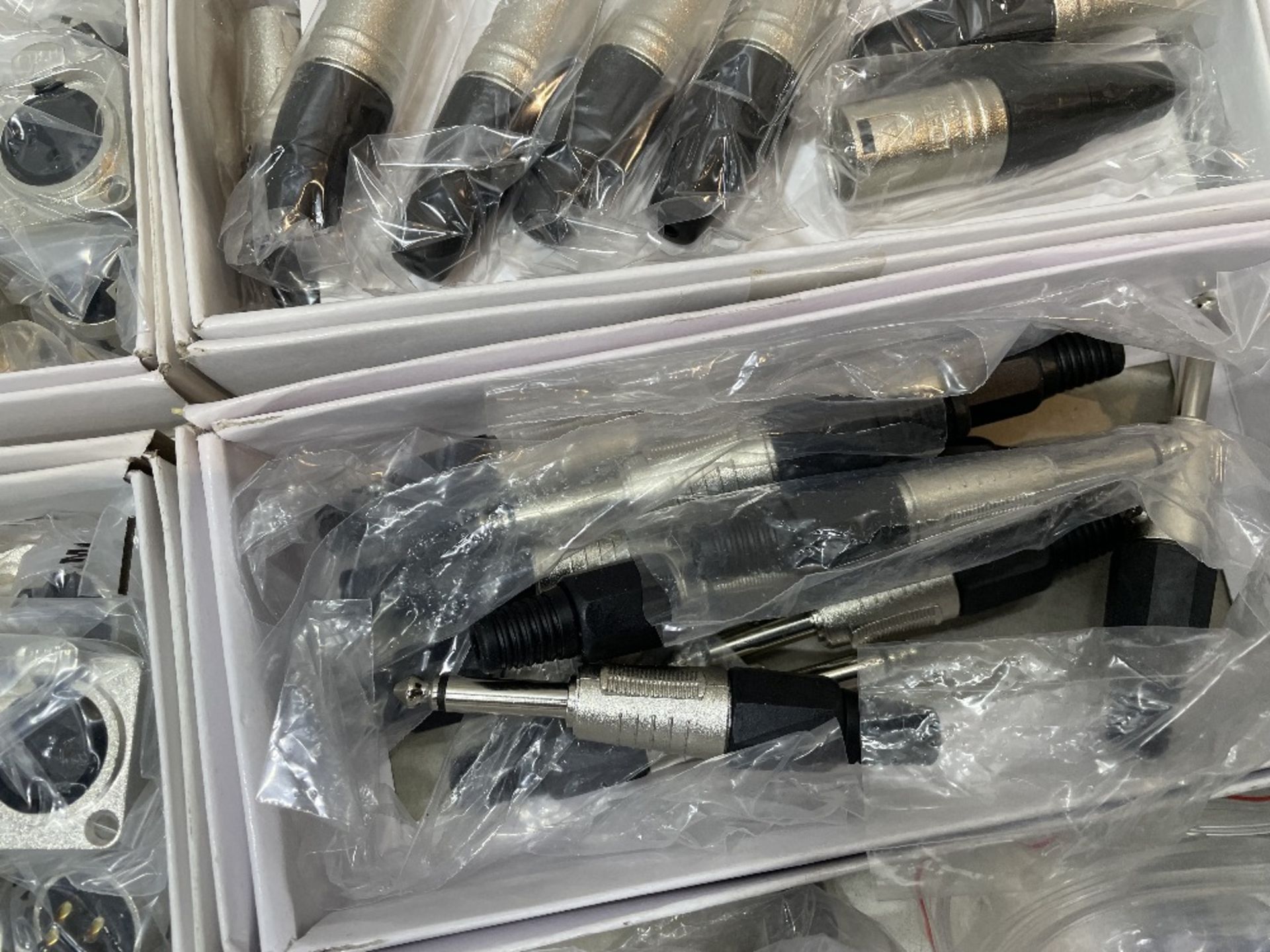 Quantity of XLR Plugs & Connectors - Image 6 of 6