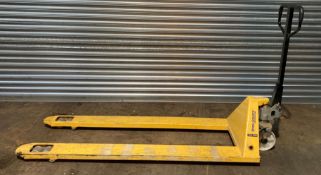 Total Source 2 Tonne Extended Pallet Truck