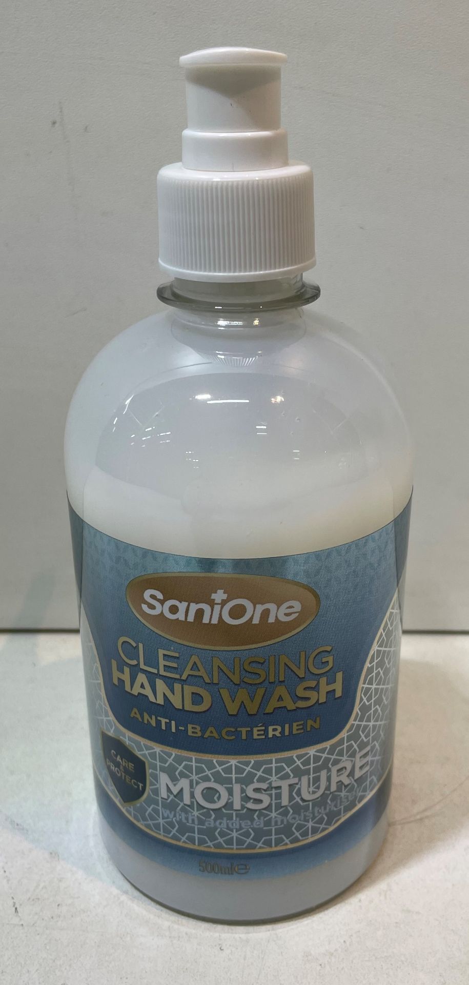 Approximately 720 Bottles of Cleansing Hand Wash | Anti-Bacterial | **** Instructions in FRENCH ****