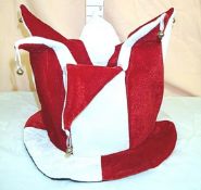 Approx 1,500 x Various Jester Style Novelty Hats - Red/White/Green & Red & White - RRP£4.99