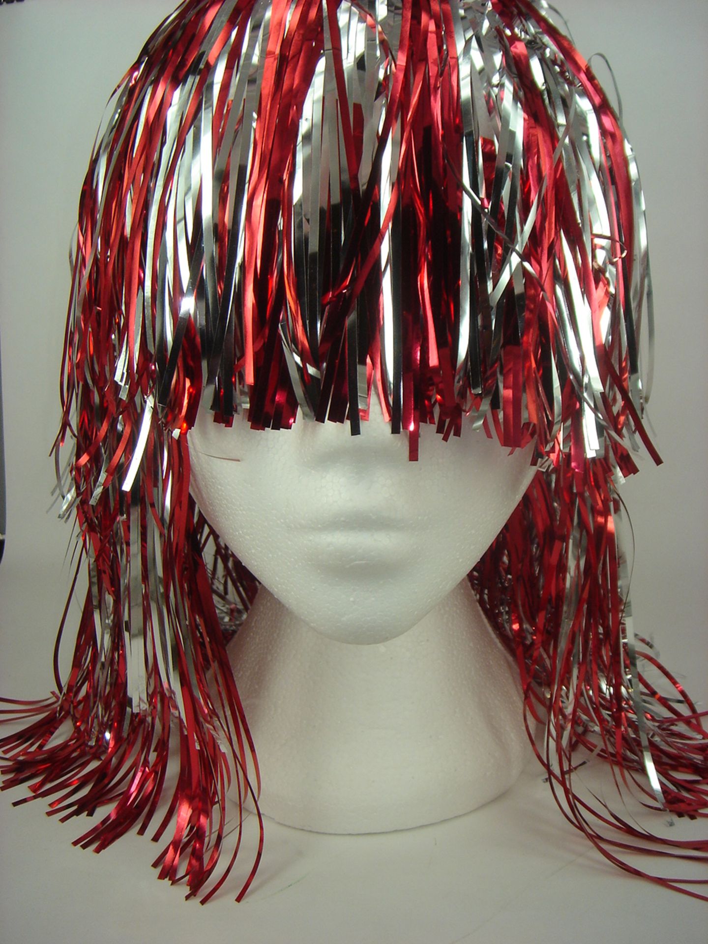 Approx 1,900 x Novelty Red/Silver Tinsel Wigs & Mini Red Glitter Party Hats w/ Flower - RRP£3.99 - Image 2 of 4