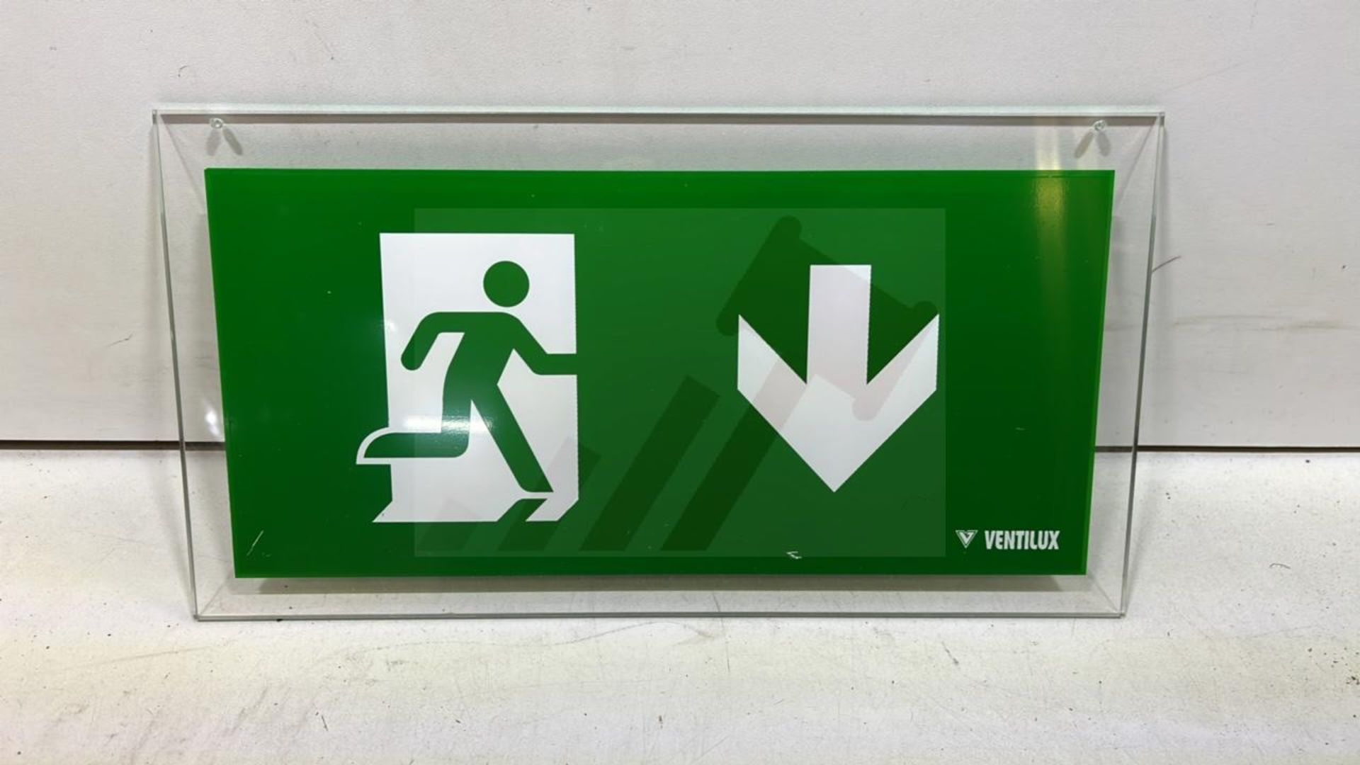 45 x Various Sized Emergency Exit Signs - As Pictured - Image 4 of 7