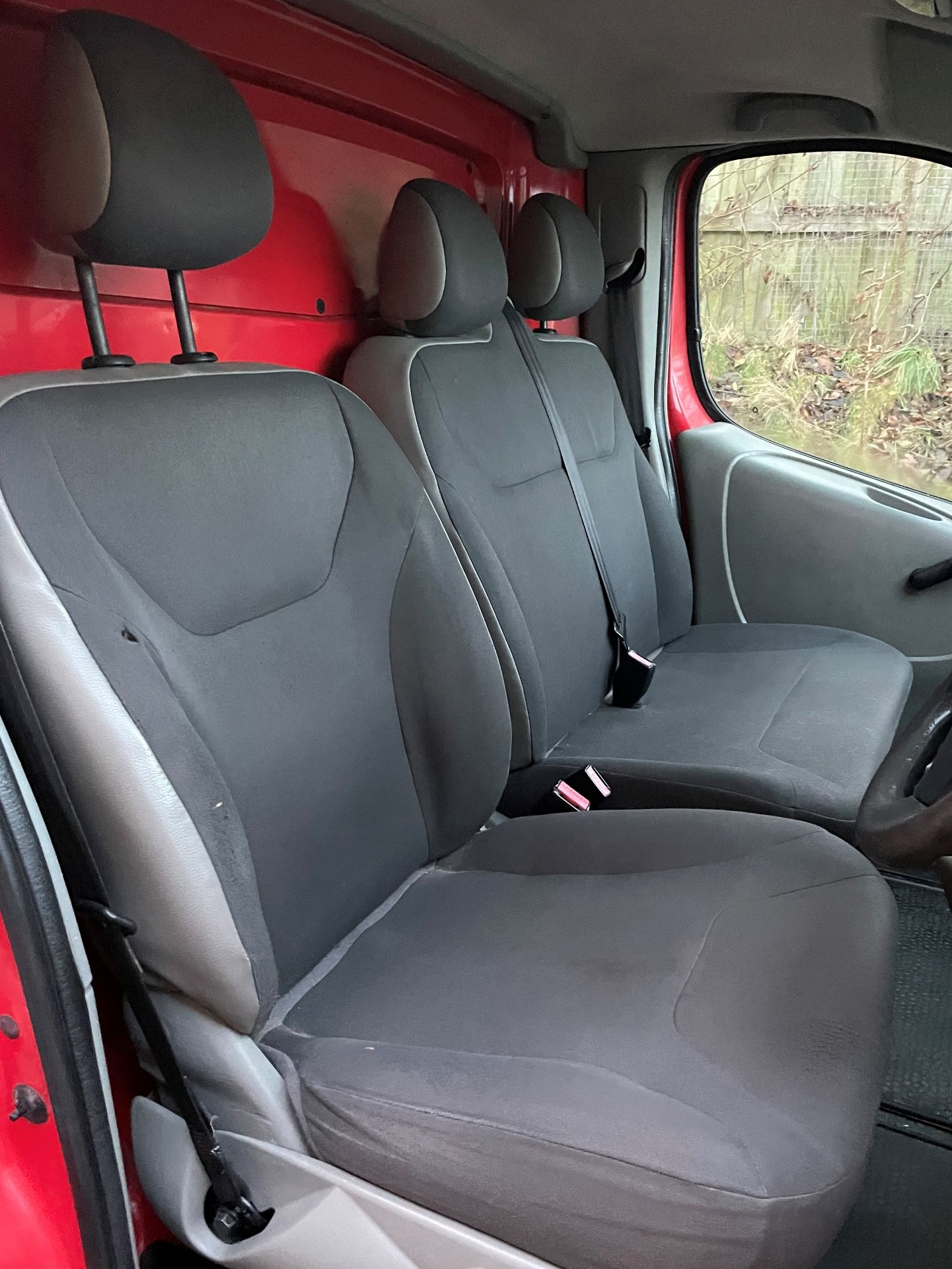 Vauxhaull Vivaro 2700 CDTI SWB In Red | Reg: WR59 XBM | Milage: 88709 - Image 22 of 28