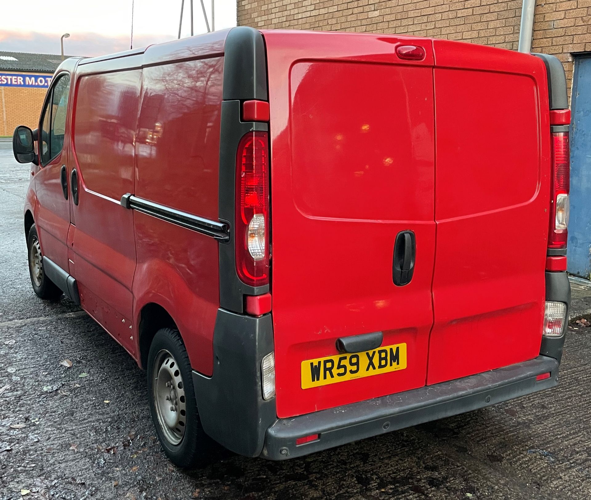 Vauxhaull Vivaro 2700 CDTI SWB In Red | Reg: WR59 XBM | Milage: 88709 - Image 4 of 28