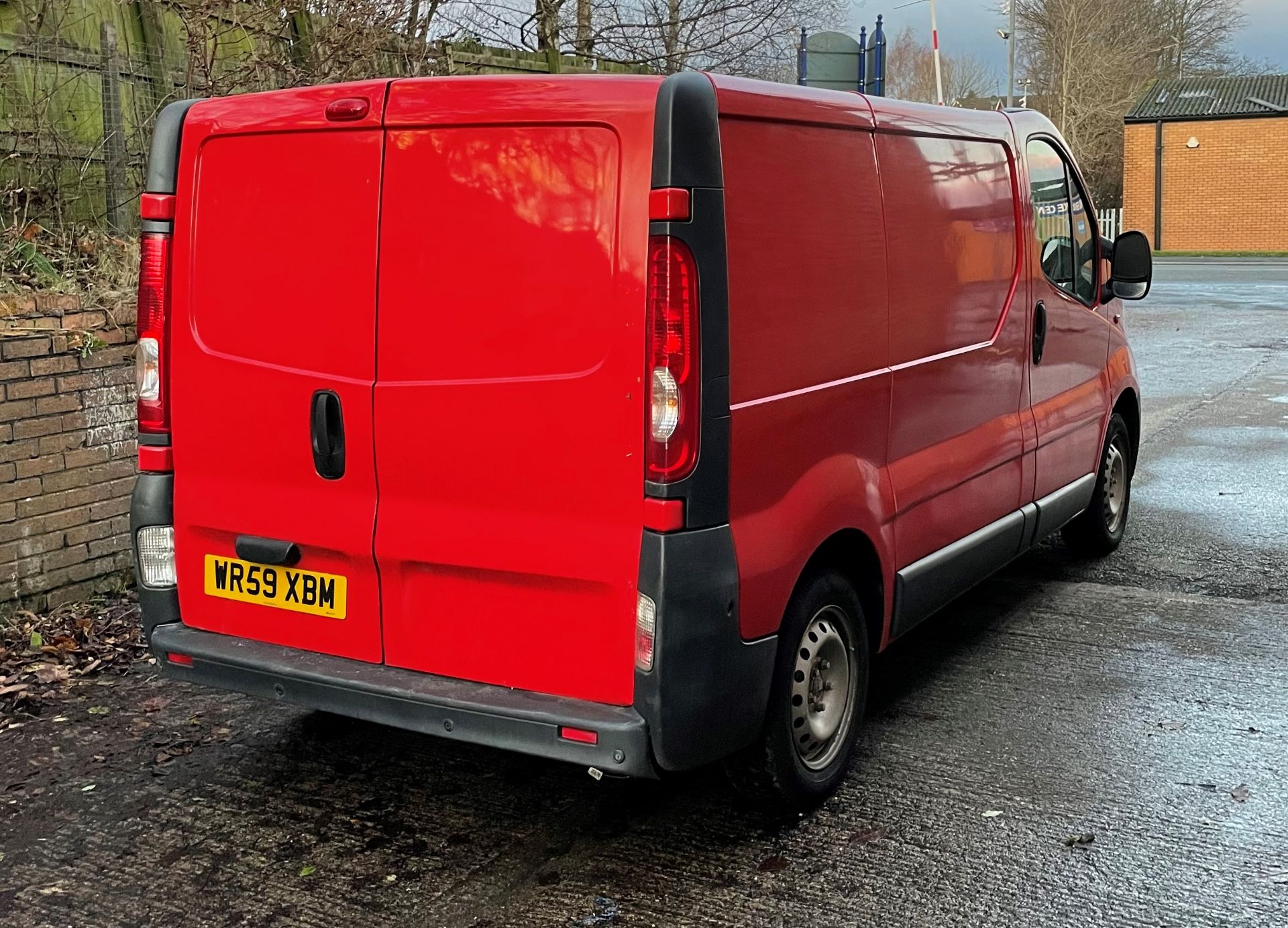 Vauxhaull Vivaro 2700 CDTI SWB In Red | Reg: WR59 XBM | Milage: 88709 - Image 6 of 28