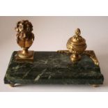 Encrier rectangulaire en marbre vert veiné et bronze doré d'époque Napoléon III [...]