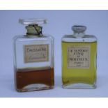 Flacon de parfum encore scellé Molinieux "Le numéro cinq" (1925), joint un flacon [...]