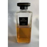 Flacon de parfum de forme rectangulaire (moitié rempli) : EAU ARPEGE de LANVIN, [...]