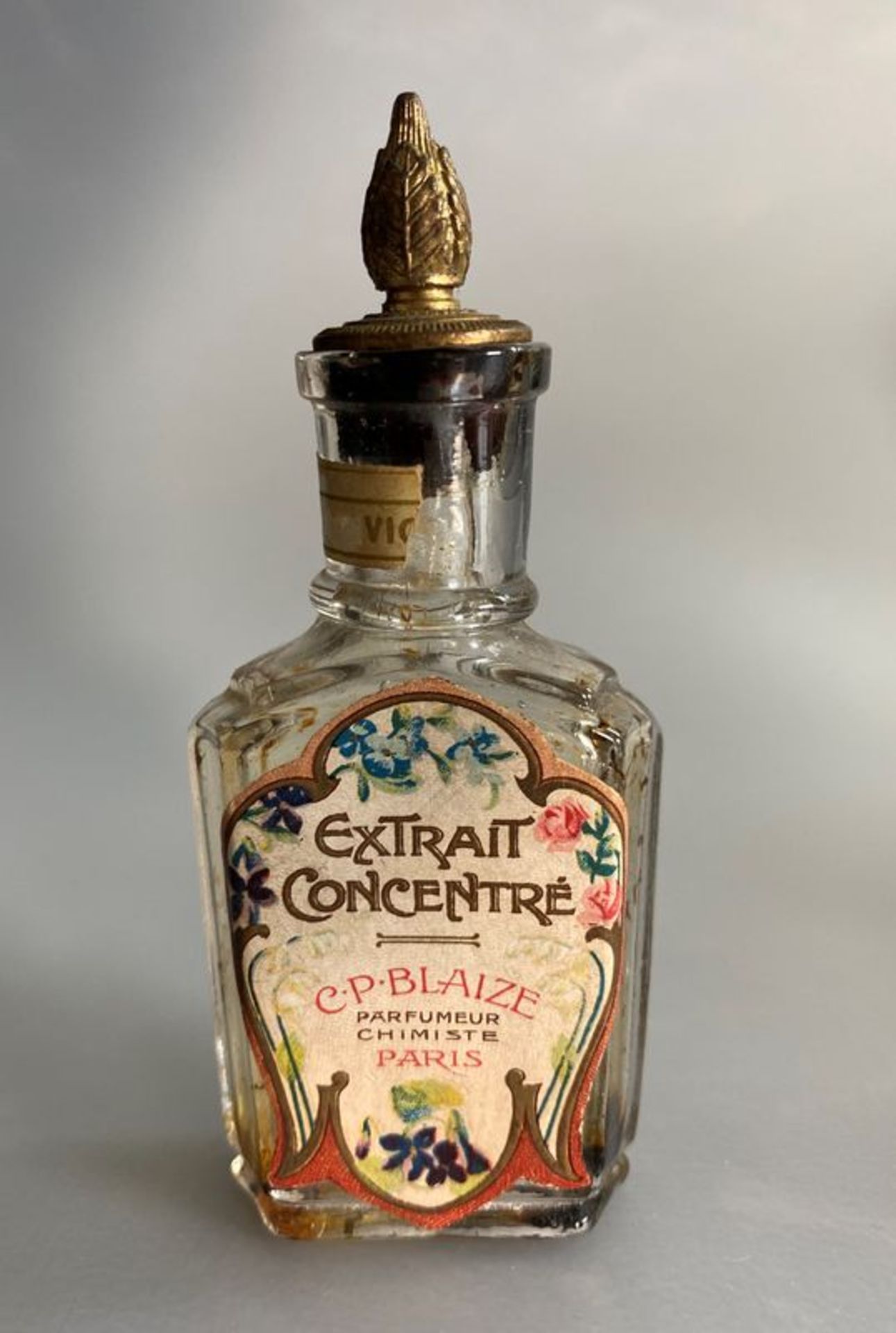 Flacon de parfum (vide) : Extrait concentré de violette par C. P. BLAIZE, Parfumeur [...]