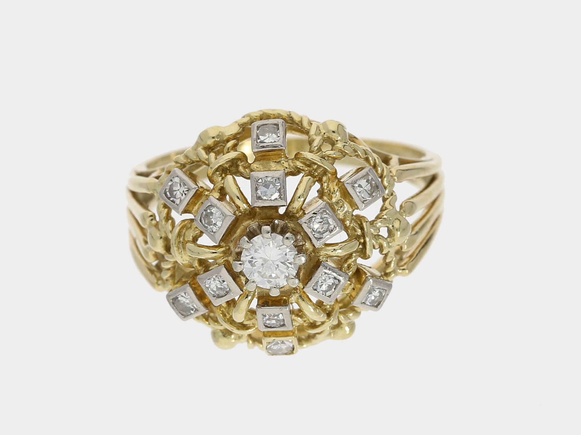 Ring: dekorativer vintage Goldschmiedering mit Brillantbesatz, ca. 0,45ct, HandarbeitC