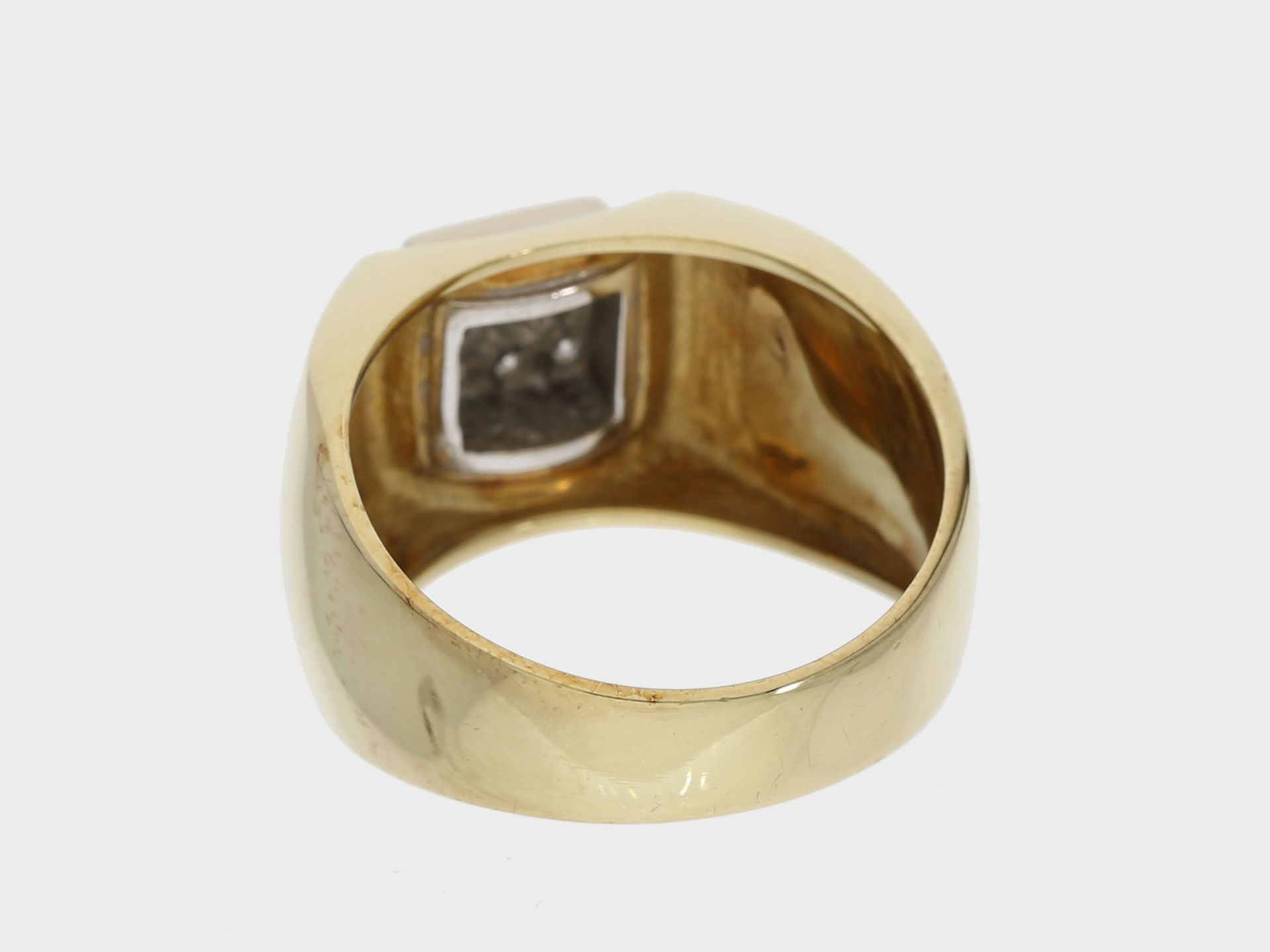 Ring: neuwertiger vintage Brillantring, insgesamt ca. 0,22ct, 14K GoldCa. Ø20mm, RG63 - Bild 2 aus 2