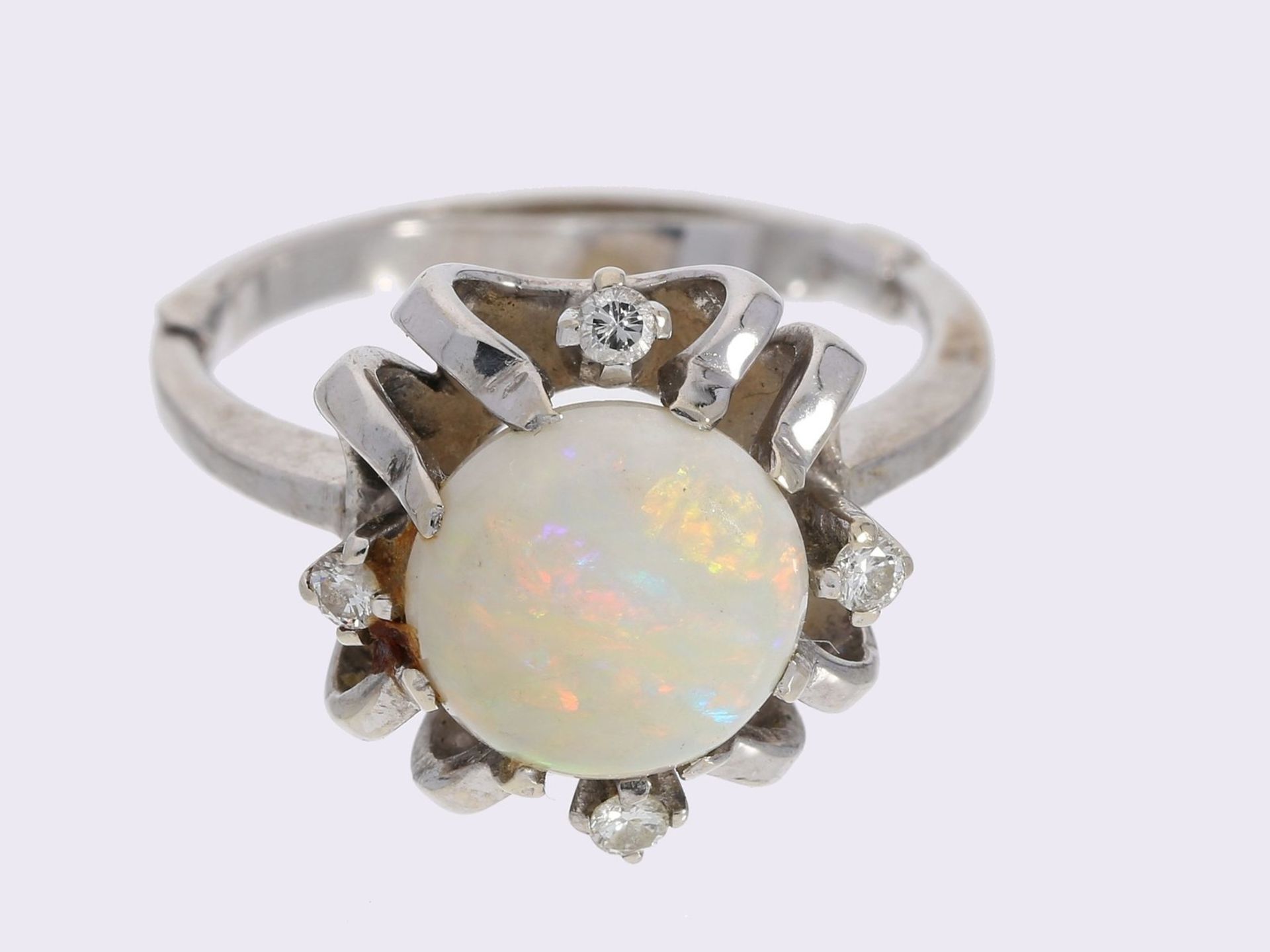 Ring: vintage Weißgoldring mit Edelopal und Brillanten, 14K GoldCa. Ø17,5mm, RG55, R