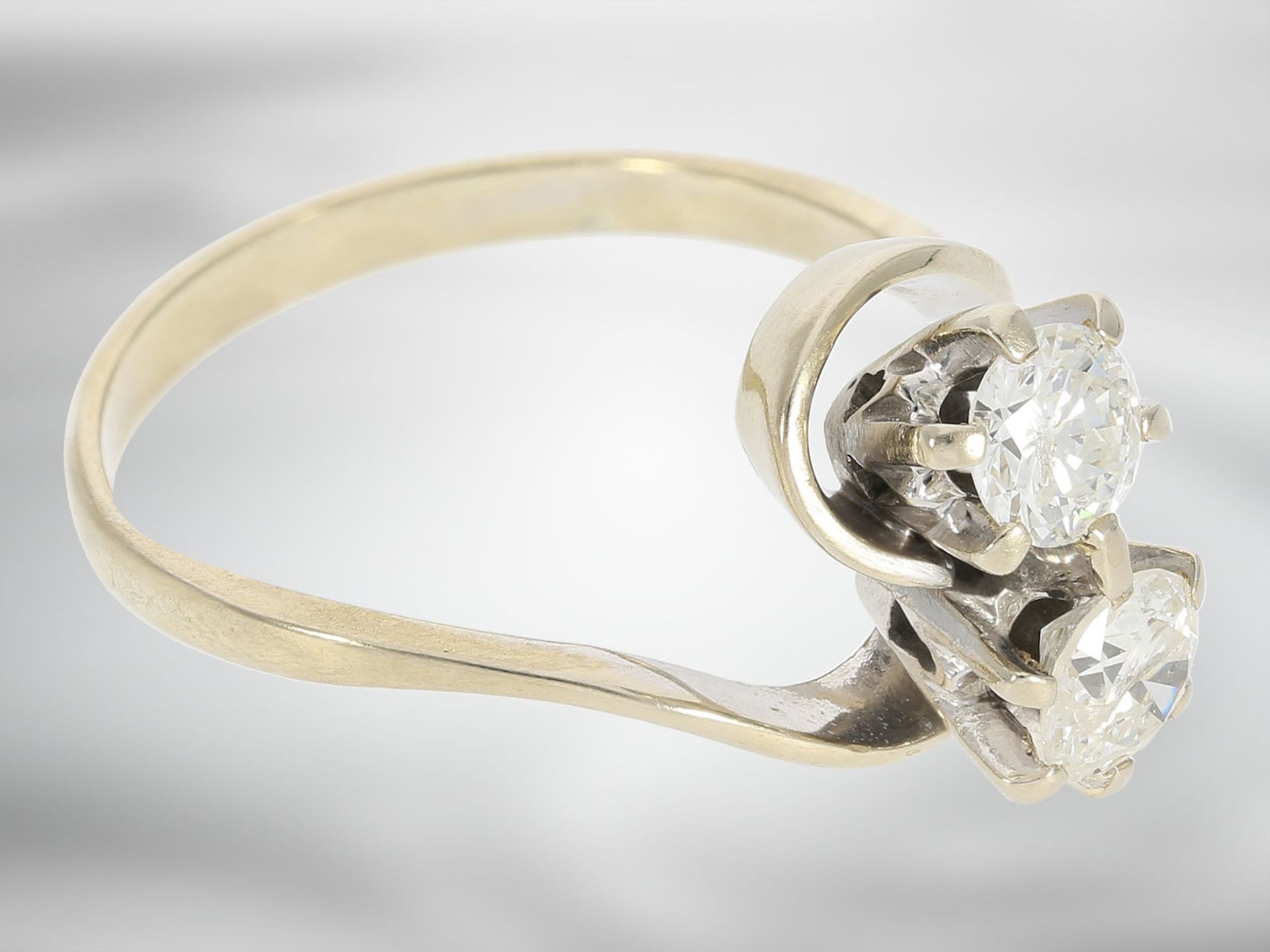 Ring: attraktiver vintage Brillantring, insgesamt ca. 0,95ct, 18K Gelbgold, Handarbeit - Image 3 of 3