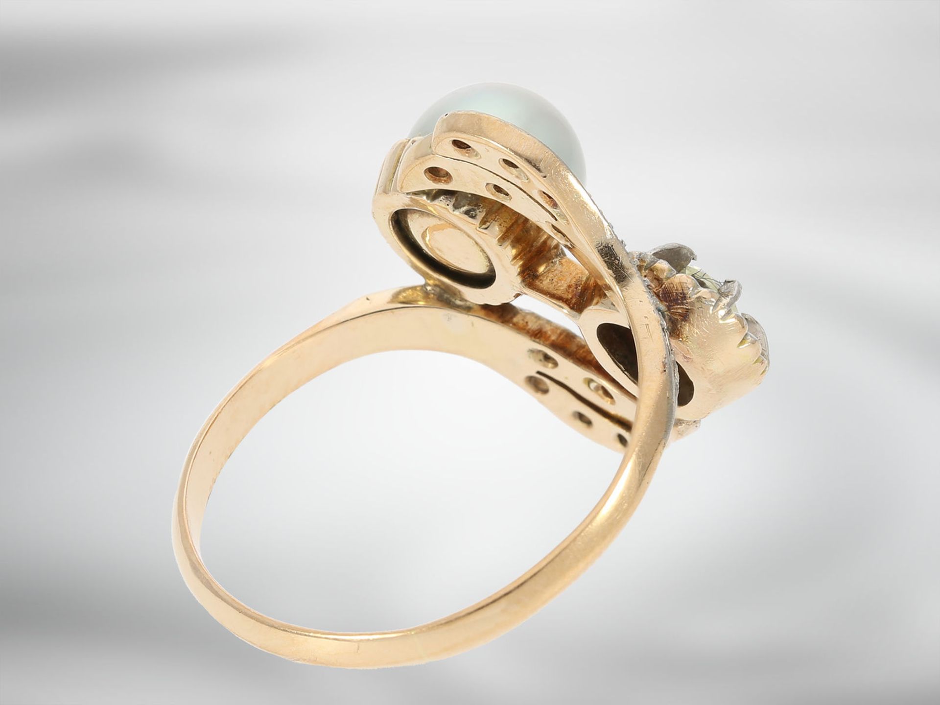 Ring: antiker Goldschmiedering mit Orientperle und Diamanten - Image 3 of 3