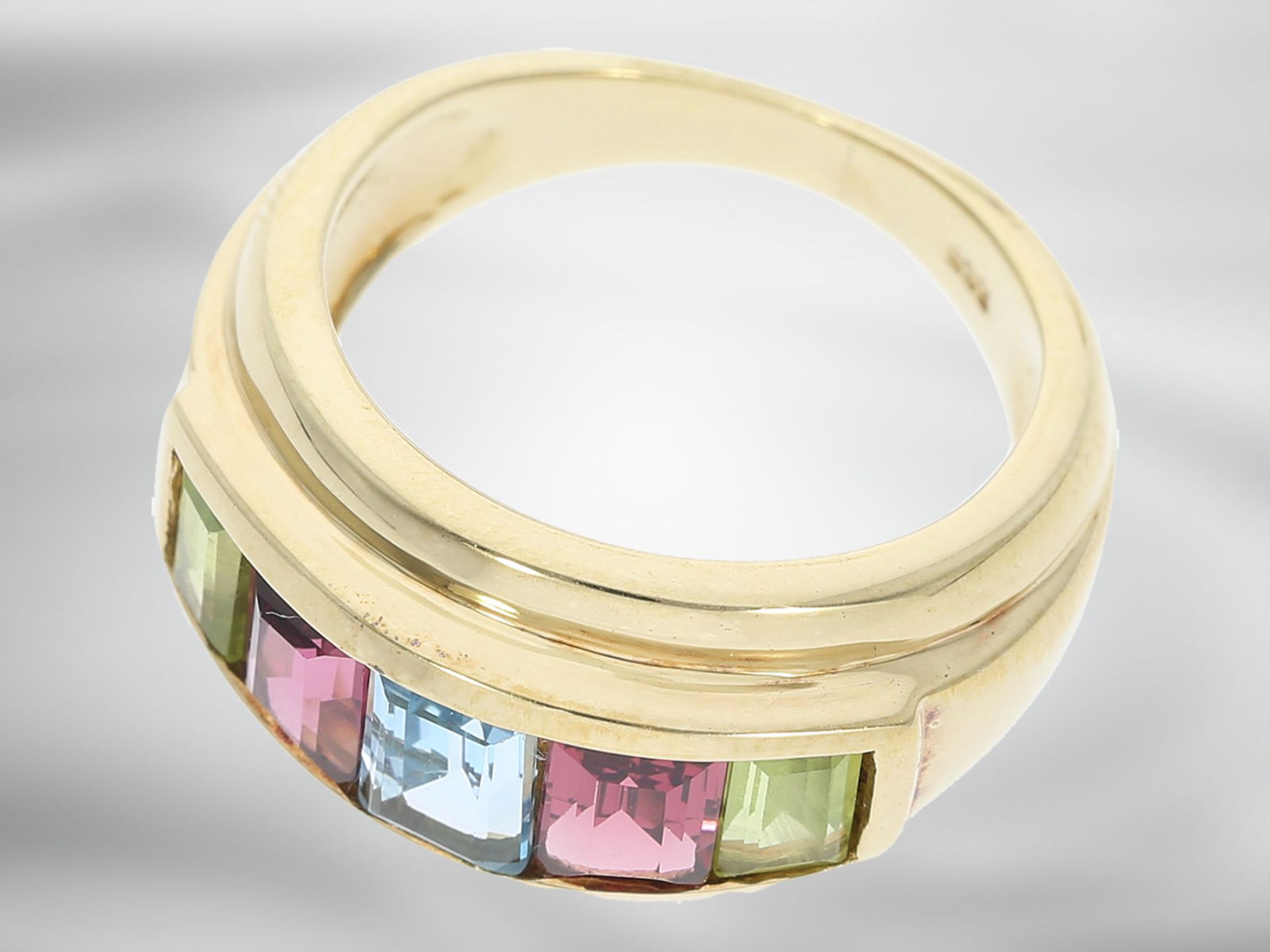 Ohrschmuck/Ring: dekoratives multicolor Schmuckset mit Farbsteinen, 14K Gelbgold - Image 5 of 5