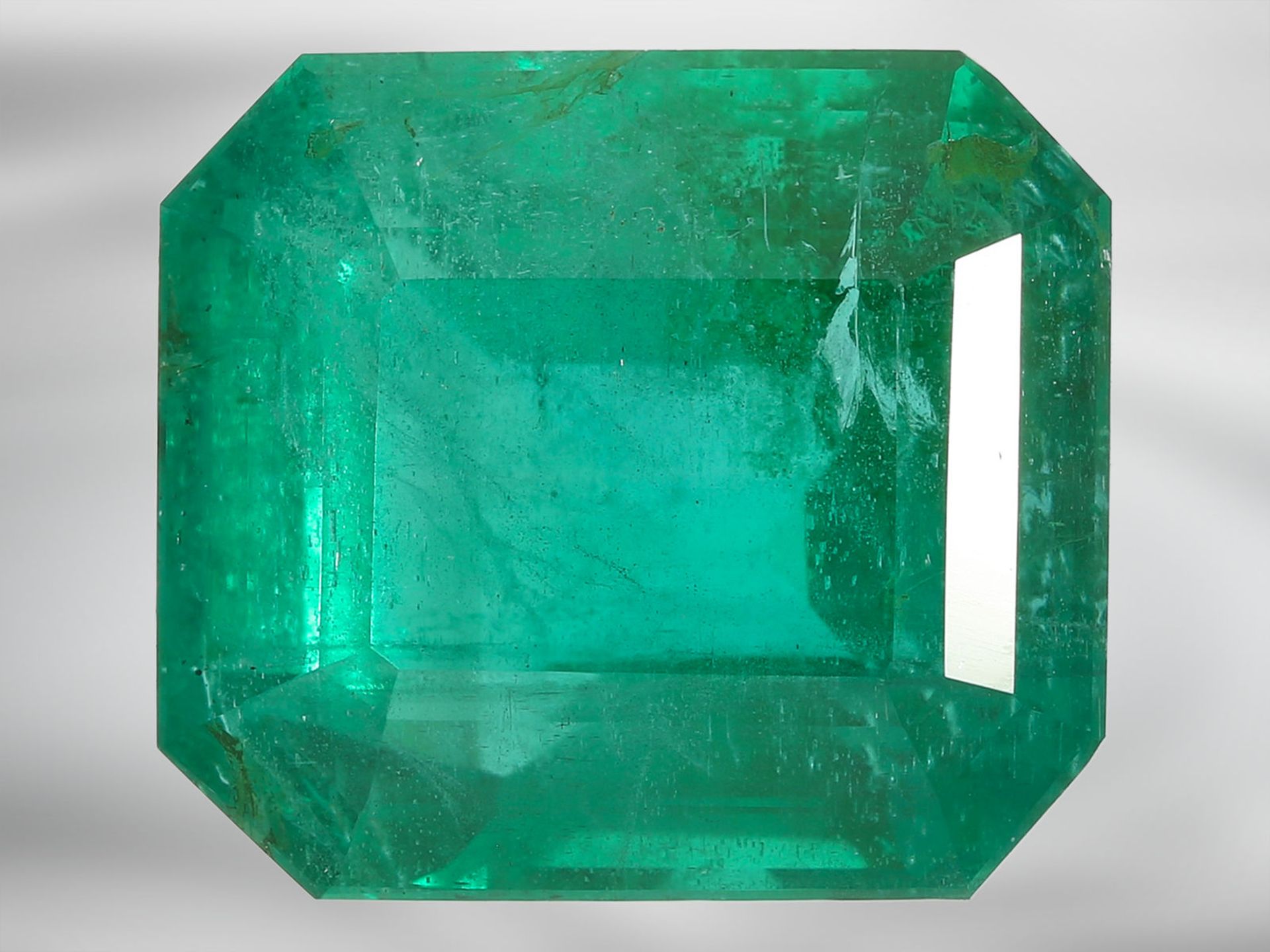 Smaragd: natürlicher, sehr wertvoller Smaragd im Emerald-Cut, 16,87ct, mit GRS Gemstone Report aus d