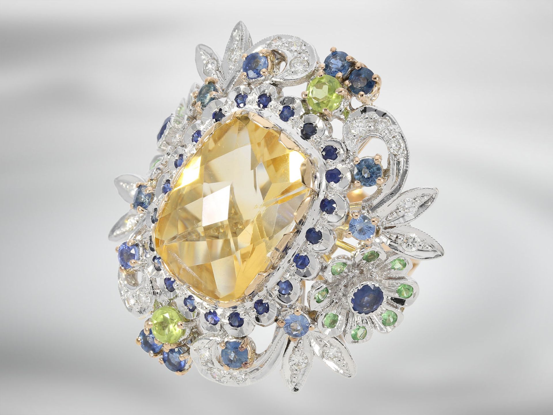 Ring: extravaganter italienischer Designer-Ring mit Citrin, Saphiren und Brillanten, insgesamt ca. 1 - Image 4 of 5