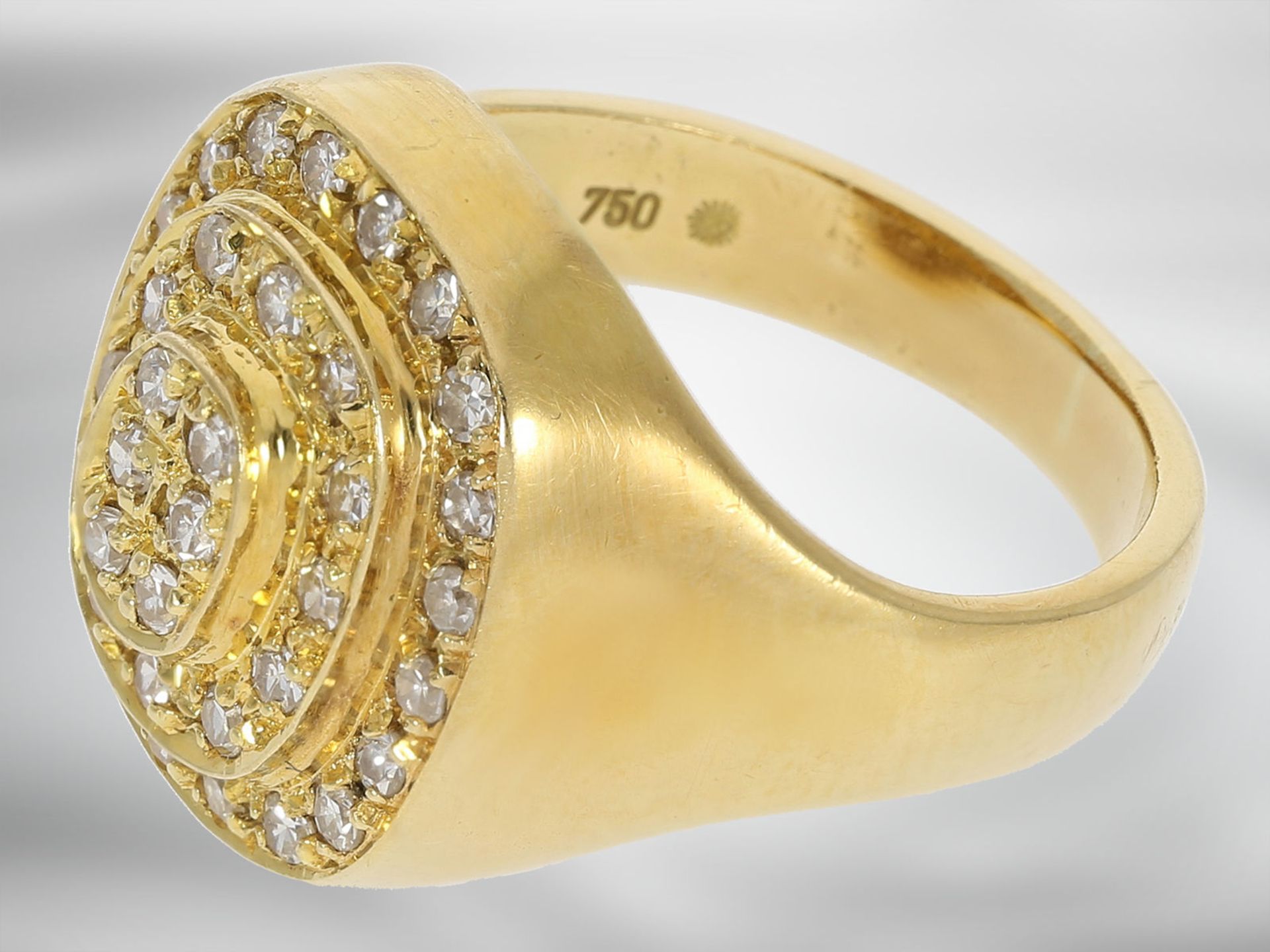 Ring: dekorativer gelbgoldener Diamantring, ca. 0,6ct, 18K Gold - Image 3 of 3