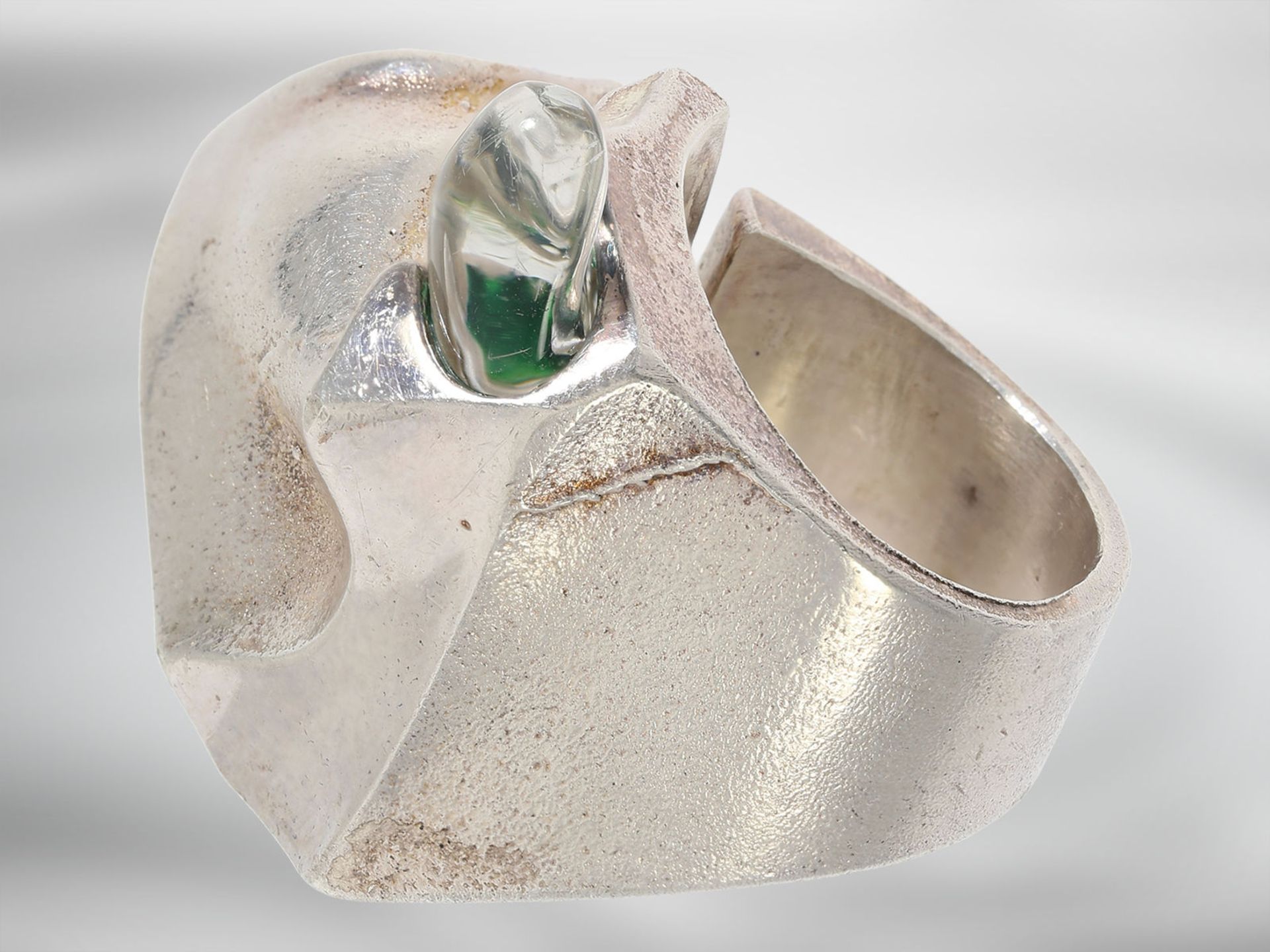 Ring: Designerring 'Creature´s Eye' aus der Manufaktur Lapponia, mit Acryl, Sterlingsilber, Finnland