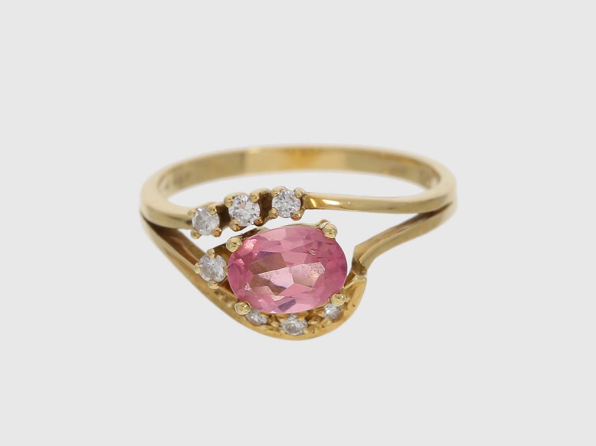 Ring: vintage Goldschmiedering mit Turmalin- und Diamantbesatz