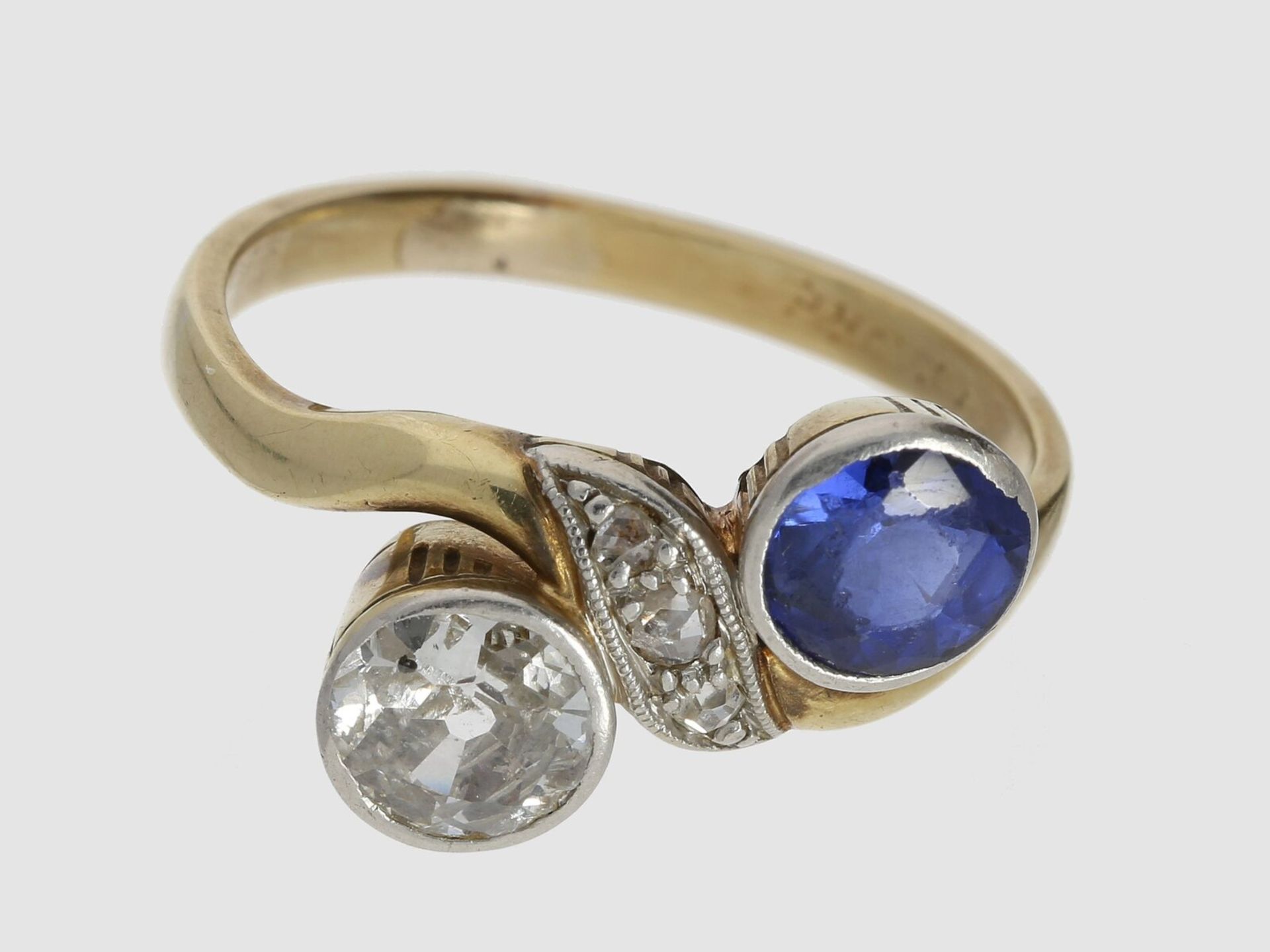 Ring: dekorativer antiker Goldring mit Altschliff-Diamant und Saphir, ca. 1,12ct, 14K Gold, feiner