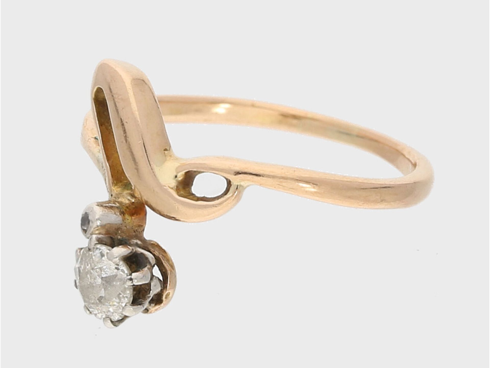 Ring: feiner antiker Diamantring mit Altschliffdiamant: Ca. Ø15,5mm, RG49, ca. 1,8g, 14K Gold, - Image 2 of 2