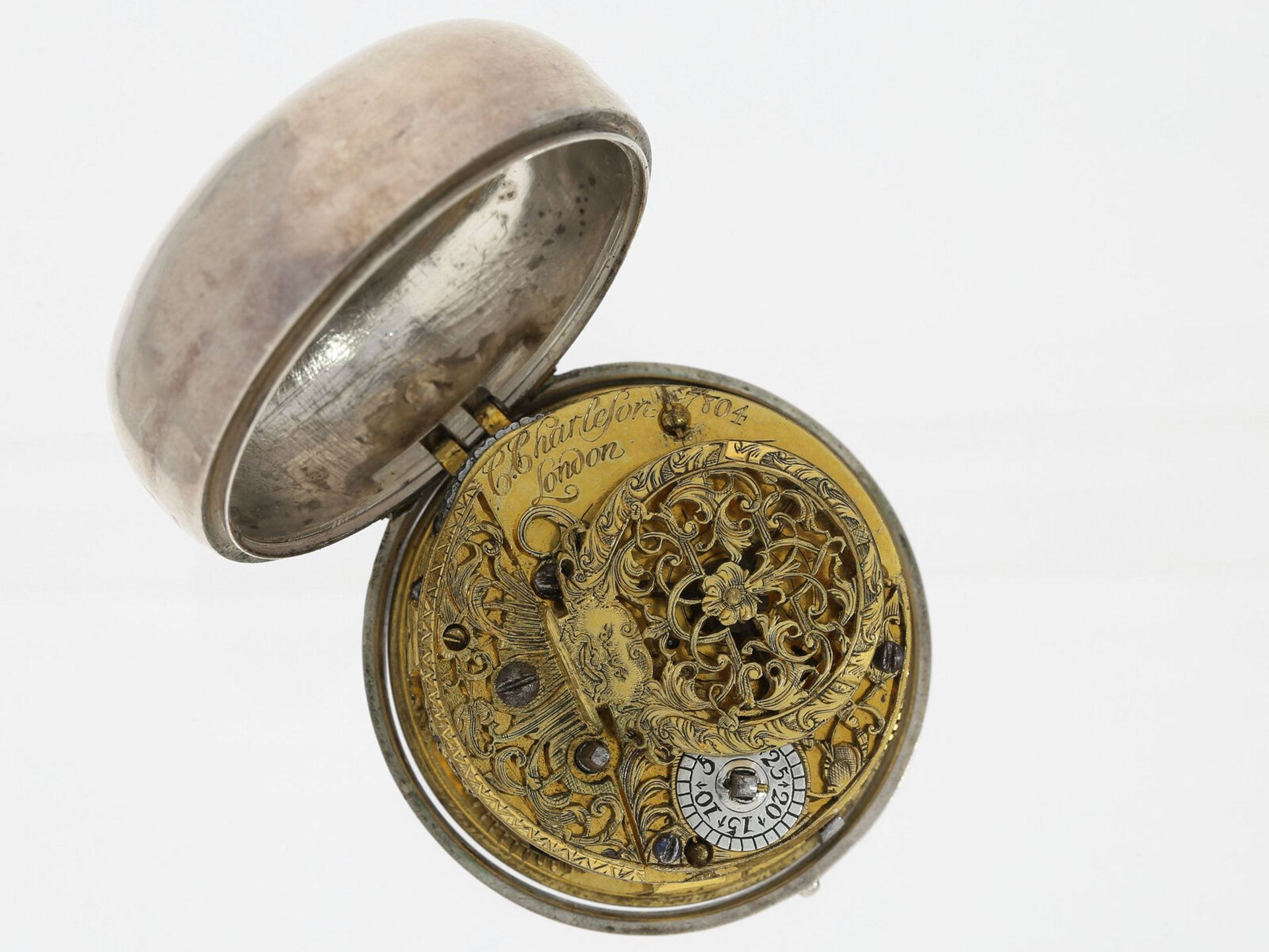 Taschenuhr: frühe Londoner Champlevé-Taschenuhr, Charleson London No. 7804, ca. 1720 - Bild 3 aus 3