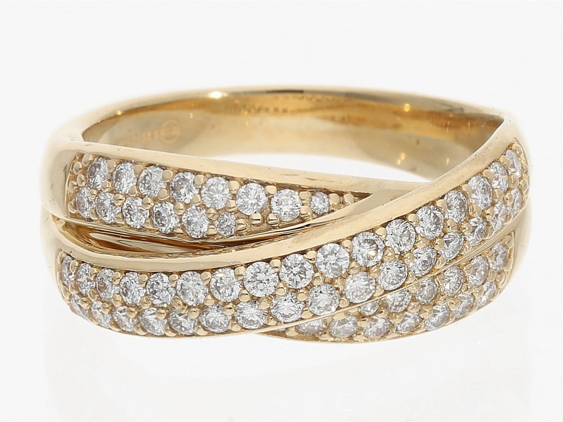 Ring: dekorativ gearbeiteter Brillantring von Christ im Overcross-Design, ca. 0,61ct, 14K Gelbgold