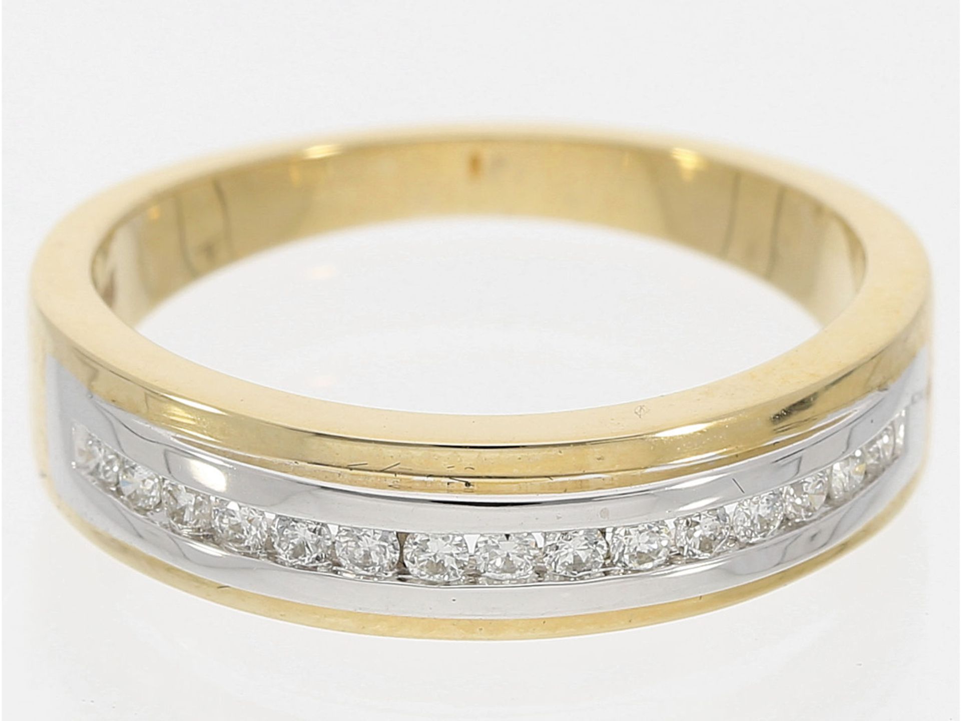 Ring: eleganter Brillant-Goldschmiedering