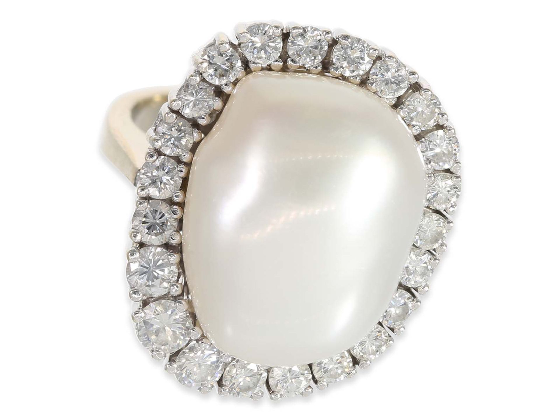 Ring: handmade diamond ring with large baroque cultured pearl, 14K gold - Image 2 of 4