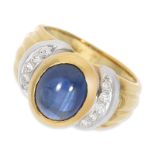 Ring: neuwertiger Saphirring mit Brillanten insgesamt ca. 3,56ct, 18K Gold