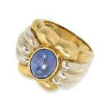 Ring: attraktiver, solider neuwertiger Gelbgoldring mit Saphircabochon von ca. 4ct, 18K Gold