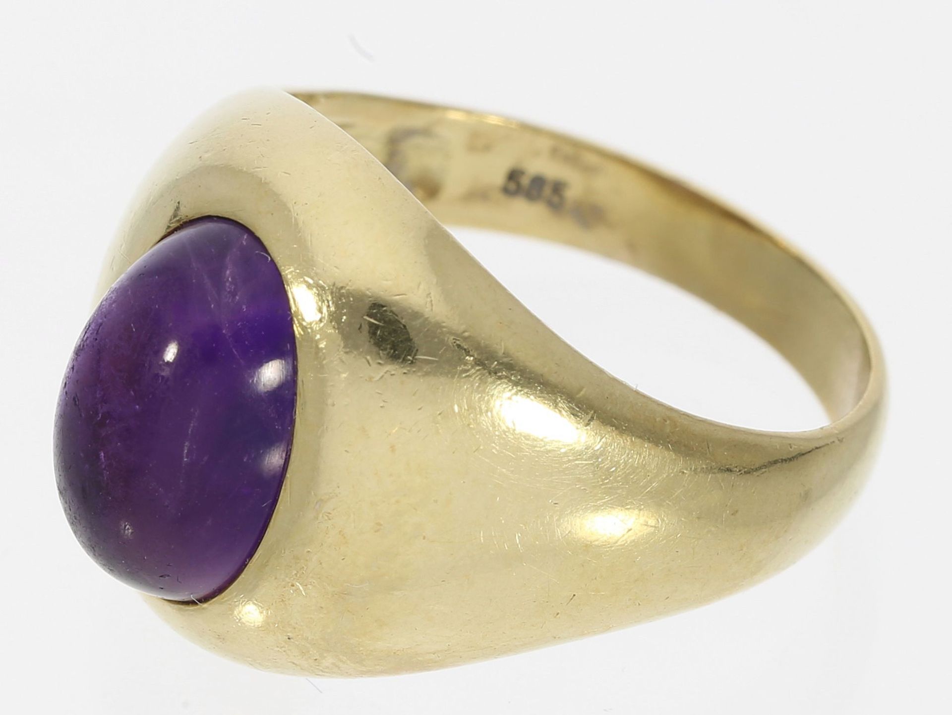 Ring: attraktiver vintage Gelbgoldring mit Amethystcabochon, 14K Gold - Image 2 of 2