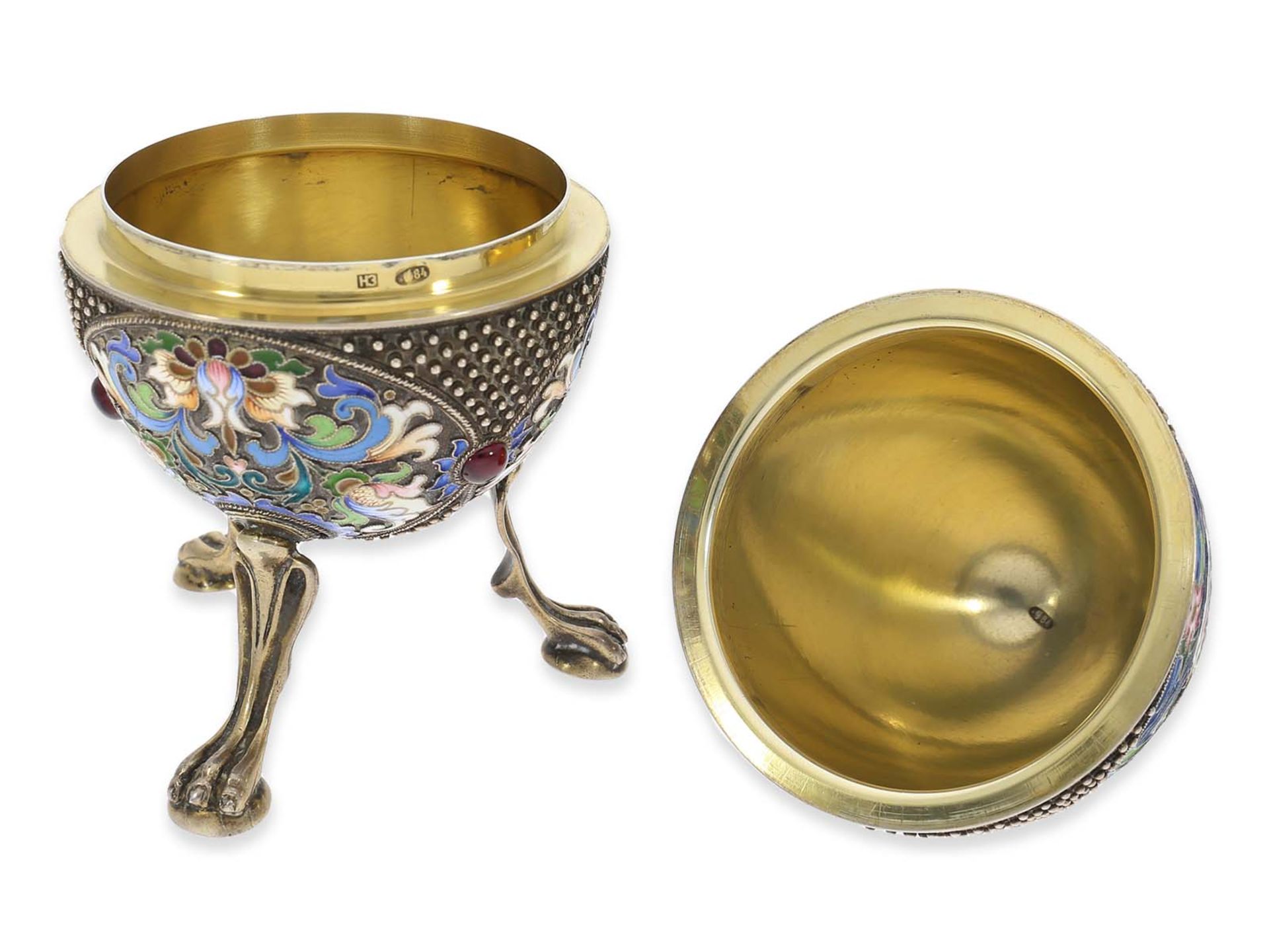 Box: richly decorated silver box with the finest enamels, Russia 20th century, in the style of the F - Image 3 of 5