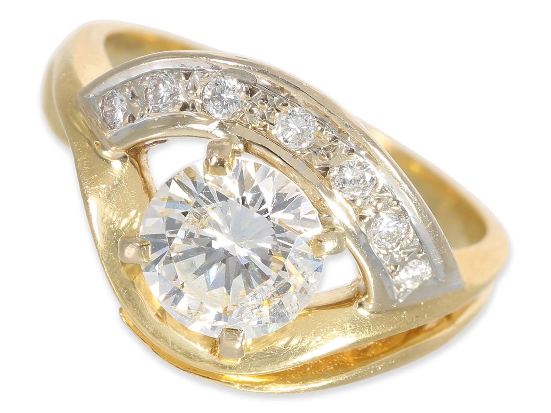 Ring: interesting vintage gold ring with a diamond of approx. 1,55ct, 18K gold