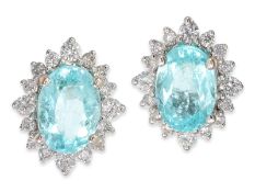Ear jewelry: as good like new diamond studs with unique Paraiba tourmalines of together ca. 2,85ct