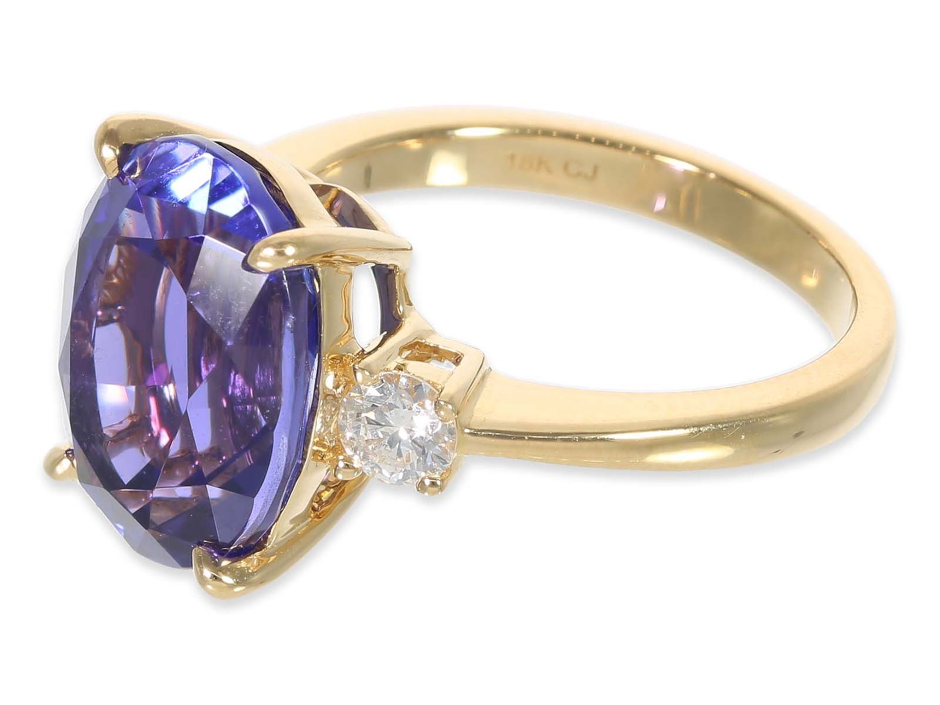 Ring: very beautiful like new diamond ring with a tanzanite of 7,83ct, 18K gold, with IGI Report - Image 2 of 5