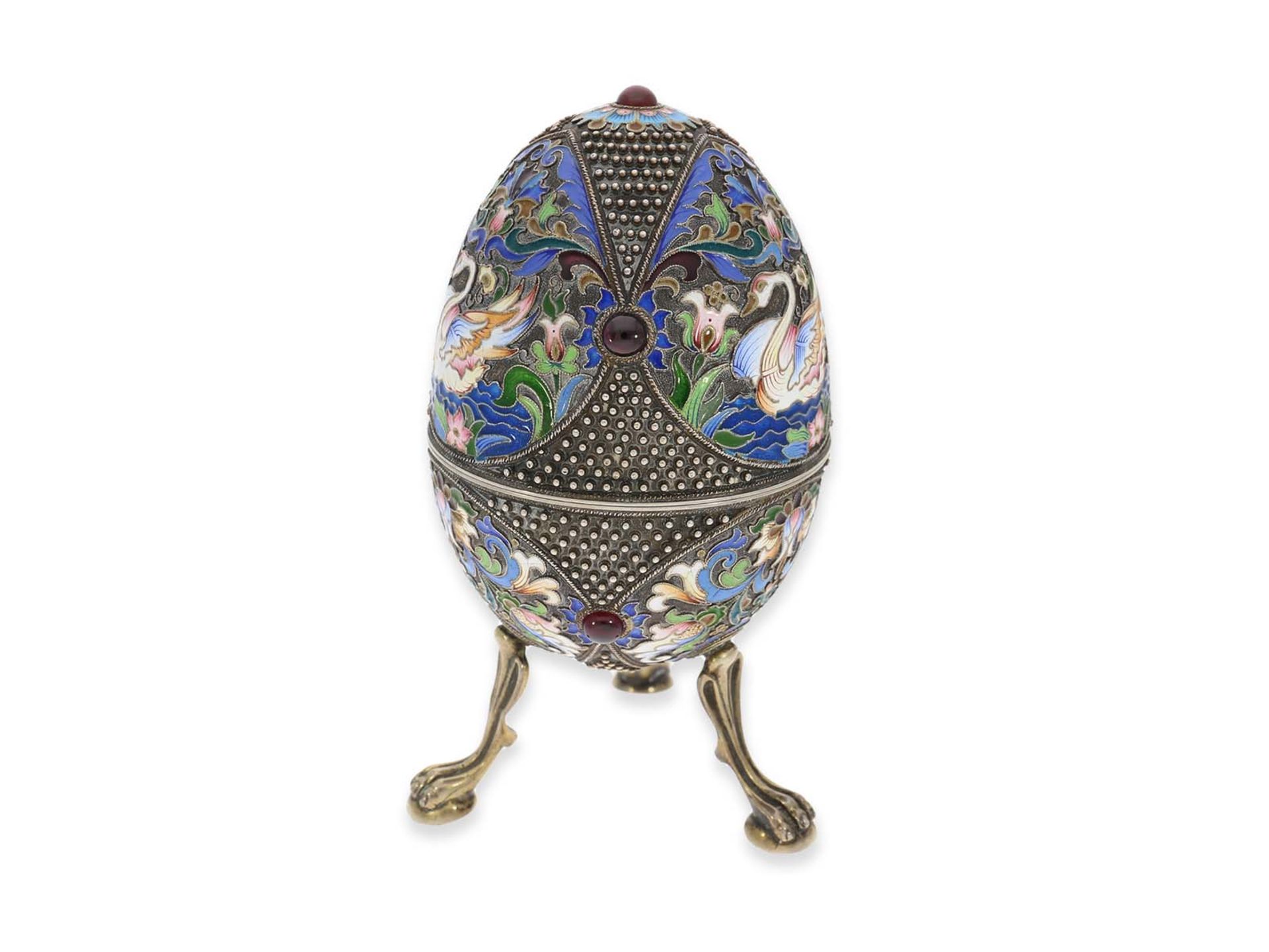 Box: richly decorated silver box with the finest enamels, Russia 20th century, in the style of the F - Image 5 of 5