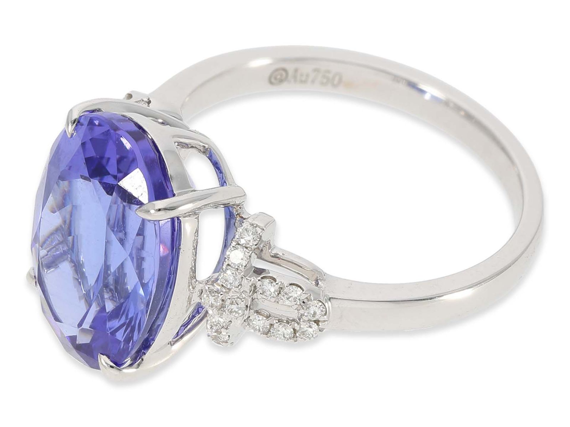 Ring: high quality goldsmith ring with top quality tanzanite of 6,83ct and fine diamonds, like new - Image 2 of 3