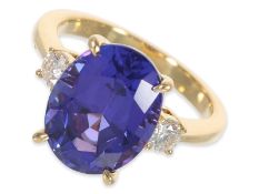 Ring: very beautiful like new diamond ring with a tanzanite of 7,83ct, 18K gold, with IGI Report