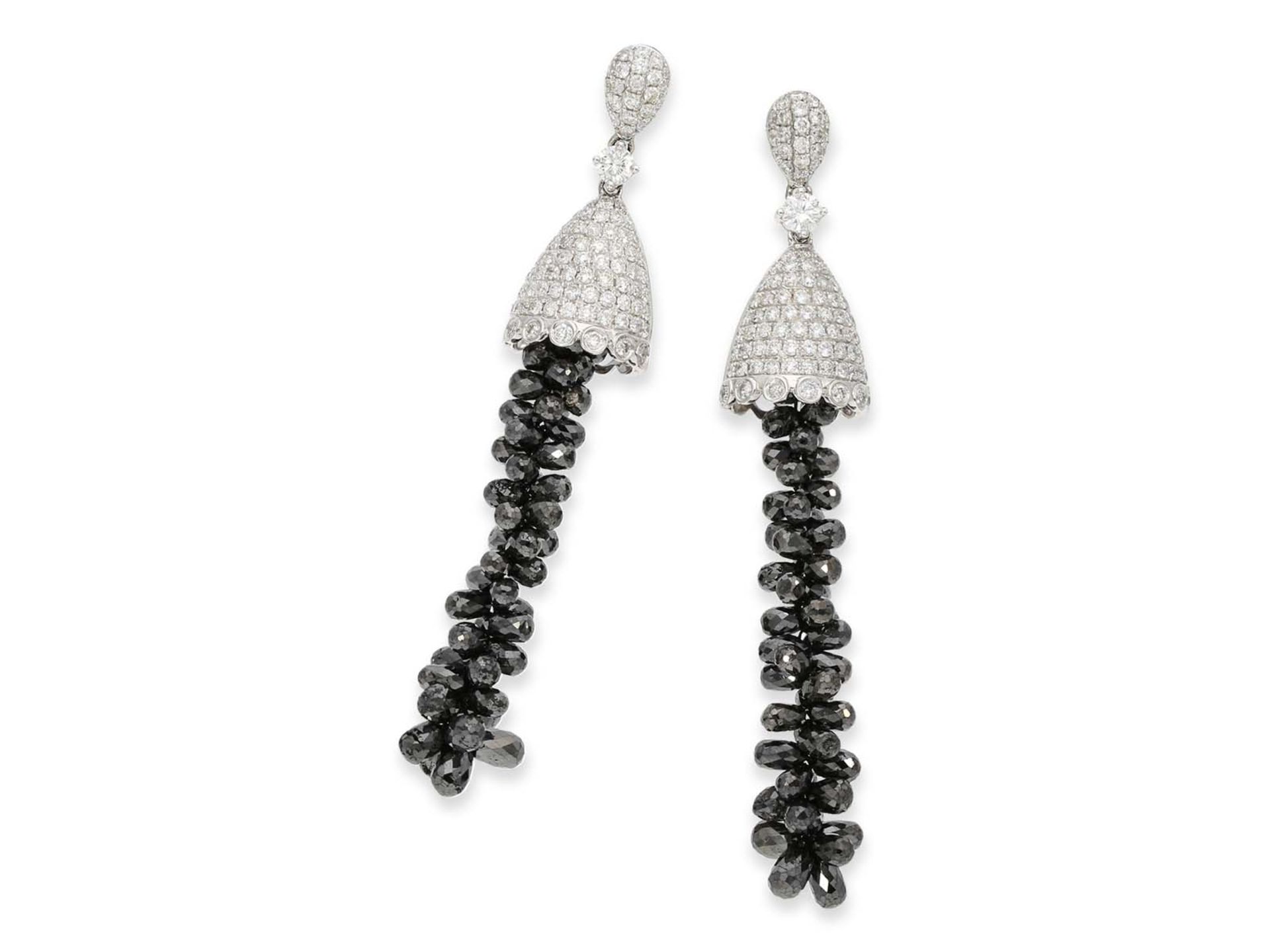 Earrings: very attractive, unusual diamond earrings with black diamonds, total approx. 45.68ct